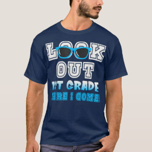 T-shirt Étudiant Regardez La Première Année Ici Je Reviens