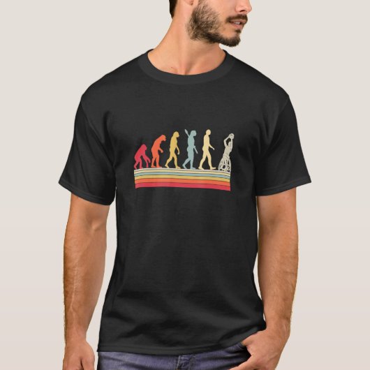 T-shirt Évolution du fauteuil roulant de basketball (Devant)