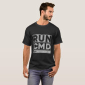 T-shirt Exécuter Le Système De Programmeur Informaticien C (Devant entier)