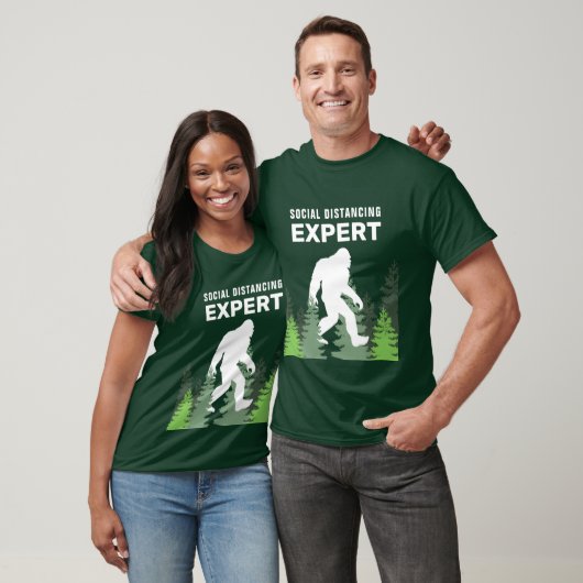 T-shirt Expert en Distances Sociales Sasquatch (Unisexe)