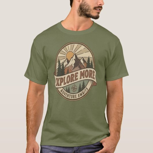 T-shirt EXPLORE MORE – Adventure Awaits | Retro Outdoor (Devant)