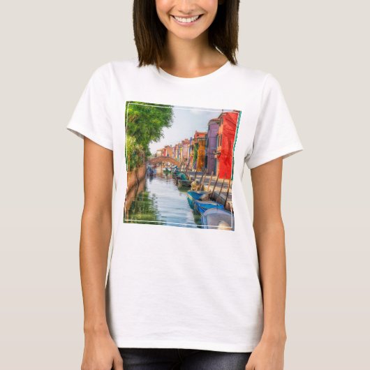 T-shirt Explorez le charme vibrant de Burano (Devant)