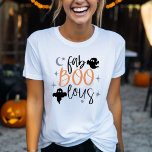 T-shirt fab Boo lous Funny Ghost Womens Halloween<br><div class="desc">Son t-shirt d'Halloween féminin moderne est parfait pour la fille sorcière de votre vie. La chemise présente un graphique à main de sorcière. Le texte dit "fab Boo lous" dans une police élégante. Cette chemise est parfaite pour tous les événements d'Halloween, de l'astuce au costume. C'est aussi une excellente façon...</div>