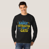 T-shirt Facilement Distrait par les Chats (Devant entier)