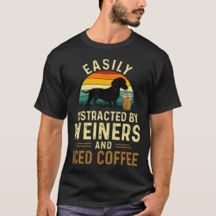 T-shirt Facilement Distrait Par Les Saucisses Et Le Café G