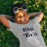 T-shirt Faire-part Big Brother<br><div class="desc">Mignonne chemise pour un garçon qui est sur le point d'avoir un jeune frère ! Le texte mignon dit "gros frère".</div>