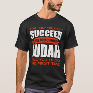 T-shirt Faites ce que Judah vous a dit faire Amis Nom Budd