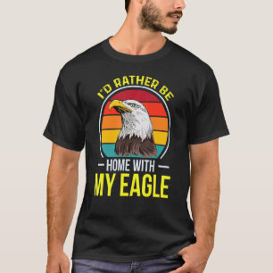 T-shirt Falcon Restez À La Maison Avec Aigle Ou Faucon Et
