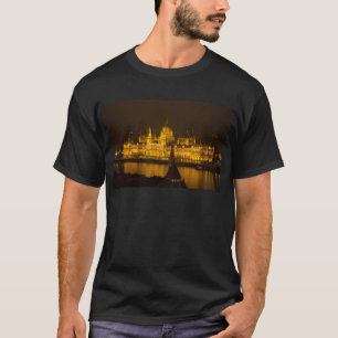 T-shirt Famine Parliament Budapest by night