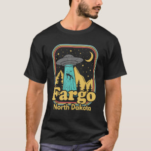 T-shirt Fargo North Dakota Ufo Alien 80s Retro State Pride