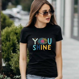 T-shirt féminin minimaliste et élégant