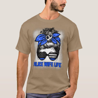 T-shirt Femme de police Vie Messeuse Bun cheveux Femme de