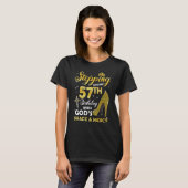 T-shirt Femmes Entrant Dans Mon 57E Anniversaire Avec Dieu (Devant entier)