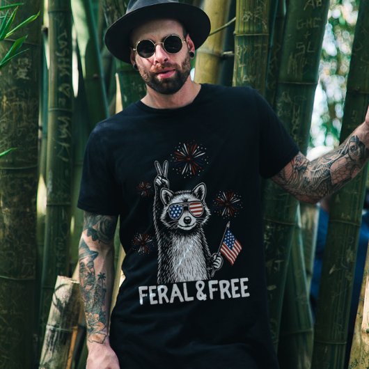 T-shirt Feral and Free Raccoon American Independence Day