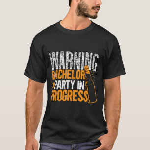 T-shirt Fête d'enterrement de vie de garçon en cours Groom