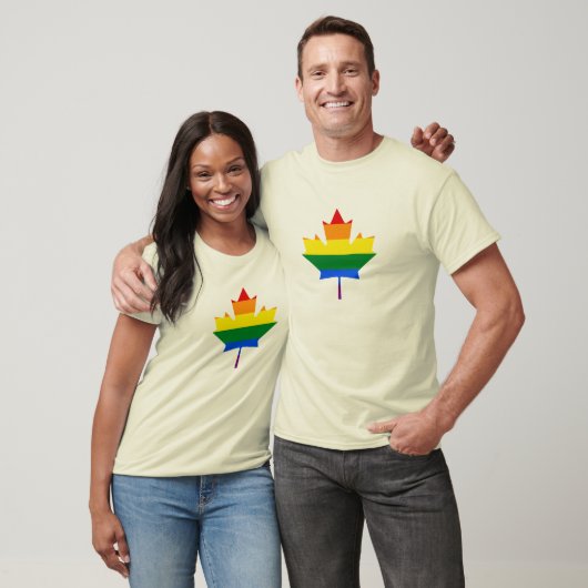 T-shirt feuille d'érable à l'arc-en-ciel (Unisexe)