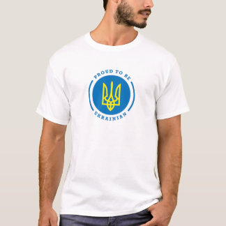T-shirt Fier d'être signe ukrainien avec le manteau des