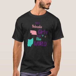 T-shirt Fier fille juste une fille du Nebraska dans un mon