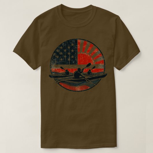T-shirt Fier Kayaker Paddle à travers le drapeau d'eau usa (Design devant)