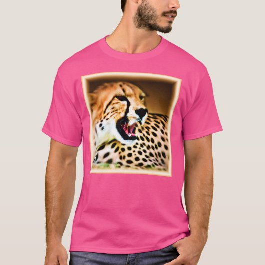 T-shirt "Fierce and Fiery Cheetah Design". Commandez dès m (Devant)
