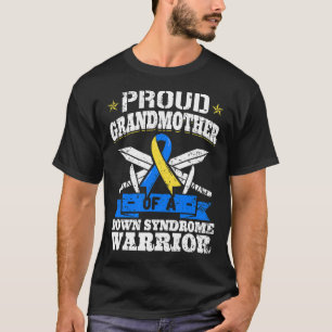 T-shirt Fière grand-mère d'un guerrier du syndrome de Down