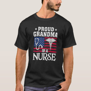 T-shirt Fière Grand-Mère D'Une Infirmière Scrub Coeur Stet
