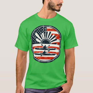 T-shirt Fière Kayaker Paddle à travers l'eau Drapeau usa 2