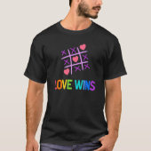 T-shirt Fierté Arc-en-ciel L'amour gagne Tic Tac Toe Lgbt  (Devant)