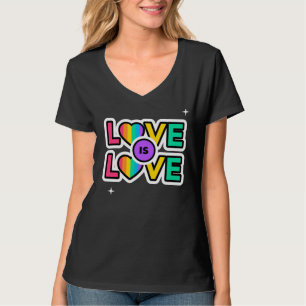 T-shirt Fierté. L'amour est l'amour. Couleurs gai arc-en-c