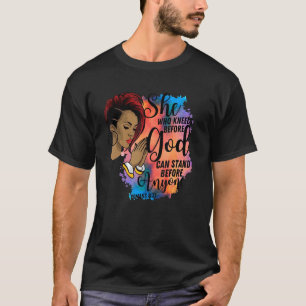 T-shirt Fille Noire Elle Qui S'Agenouille Devant Dieu Chri