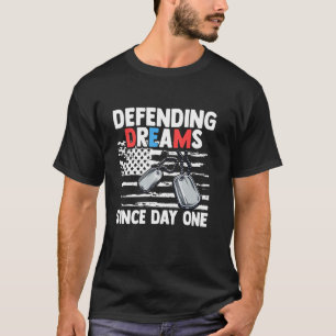 T-shirt Fils vétéran Fille vétéran Enfants fiers qui trott