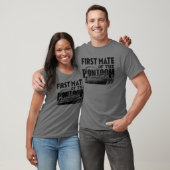 T-shirt First Mate Of The Pontoon Pontooning Boat Capitain (Unisexe)