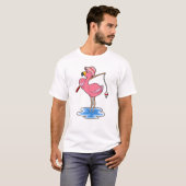 T-shirt Flamant rose à la pêche avec canne à pêche (Devant entier)
