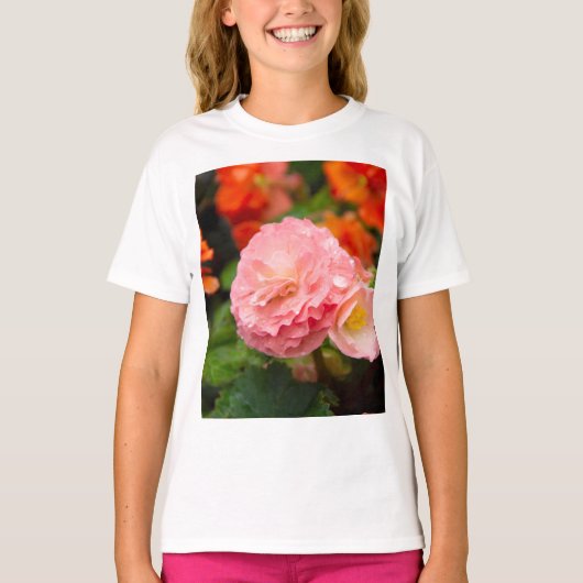 T-shirt Fleur rose délicate après la pluie (Devant)