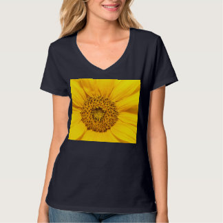 T-shirt flower bloom yellow