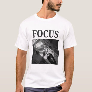 T-shirt FOCUS - Photographie minimaliste Dark Academia