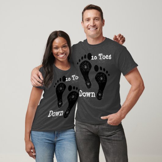 T-shirt foncé de base de 10 orteils vers le bas (Unisexe)