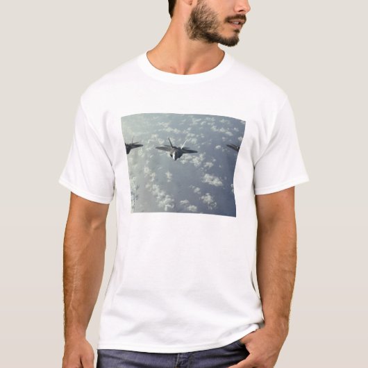 T-shirt Formation de trois navires de F-22 Raptors (Devant)