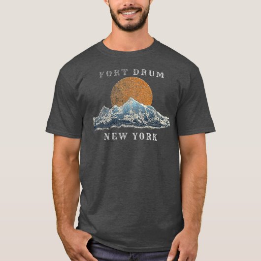 T-shirt Fort Drum New York Mountain Sunset Scene (Devant)