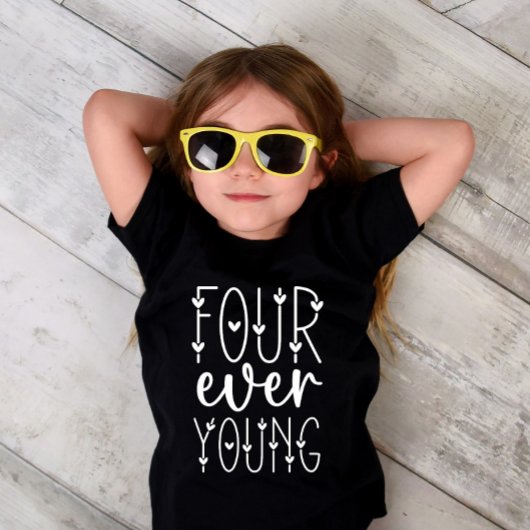 T-shirt Four Ever Young - 4e anniversaire fille cadeau