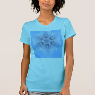 T-shirt Fractale bleue sensible de flocon de neige
