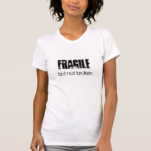 T-shirt fragile mais non cassé avec l'impression (Devant)