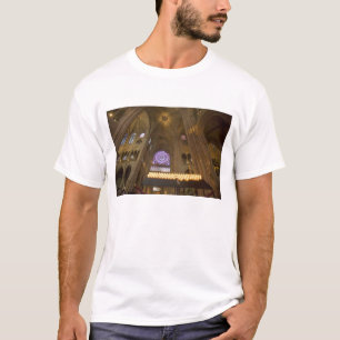 T-shirt France, Paris. Intérieur de la cathédrale Notre-Da