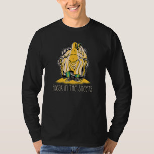T-shirt FREAK IN THE SHEETS Drunk Ghost Halloween Meme