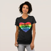 T-shirt Free Tante Hugs LGBT Flag Fierté Mois de sensibili (Devant entier)