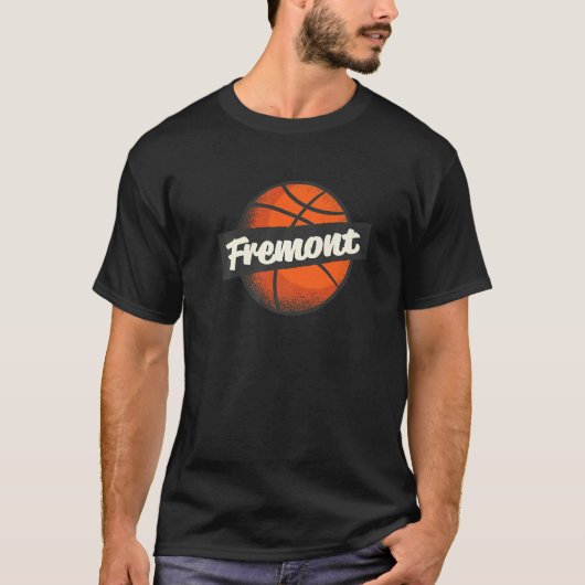 T-shirt Fremont Hometown Basketball Player Sports   (Devant)