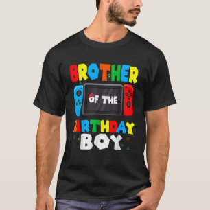 T-shirt Frère de la famille des garçons d'anniversaire cor
