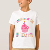 T-shirt "Frère De La Fille D'Anniversaire" Cravate-Tee Par (Devant)