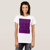 T-shirt Fuchsia Geotech: A Vibrant Abstract Geometric Text (Devant entier)
