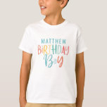 T-shirt Fun pluvial script arc-en-ciel d'anniversaire garç<br><div class="desc">Anniversaire, le cadeau d'anniversaire parfait pour votre journée. Les cadeaux d'anniversaire peuvent être difficiles, rendre votre vie un peu plus facile avec ce t-shirt design ludique et lumineux. Idéal pour un week-end d'anniversaire entre filles et garçons pour célébrer votre jalon ou juste pour porter autour de la maison. Un cadeau...</div>